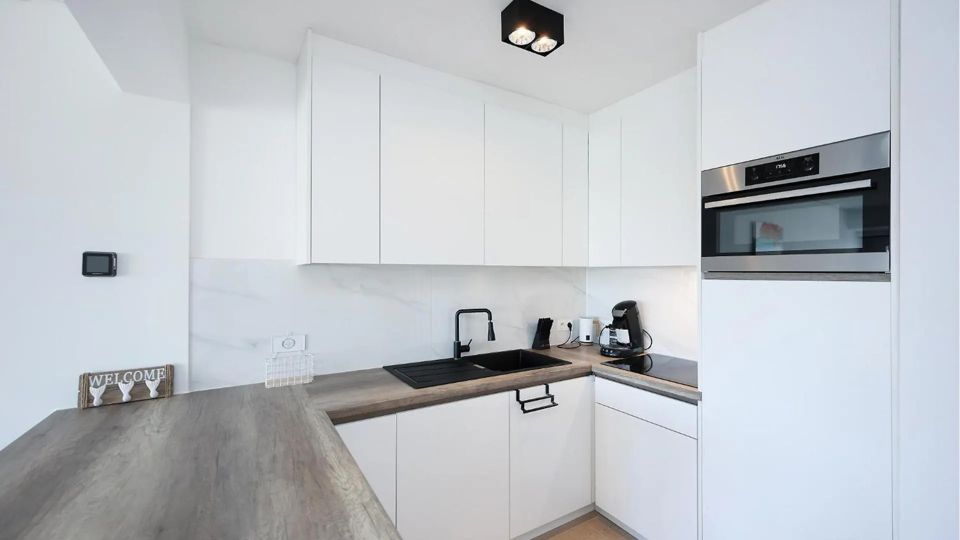 Beach Front Apartment In Oostende With Wifi Belgium