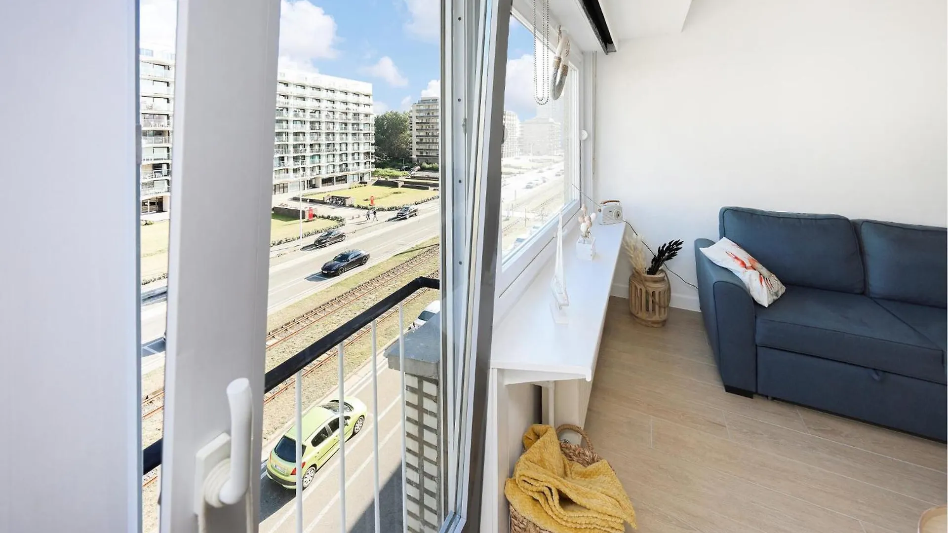 Beach Front Apartment In Oostende With Wifi